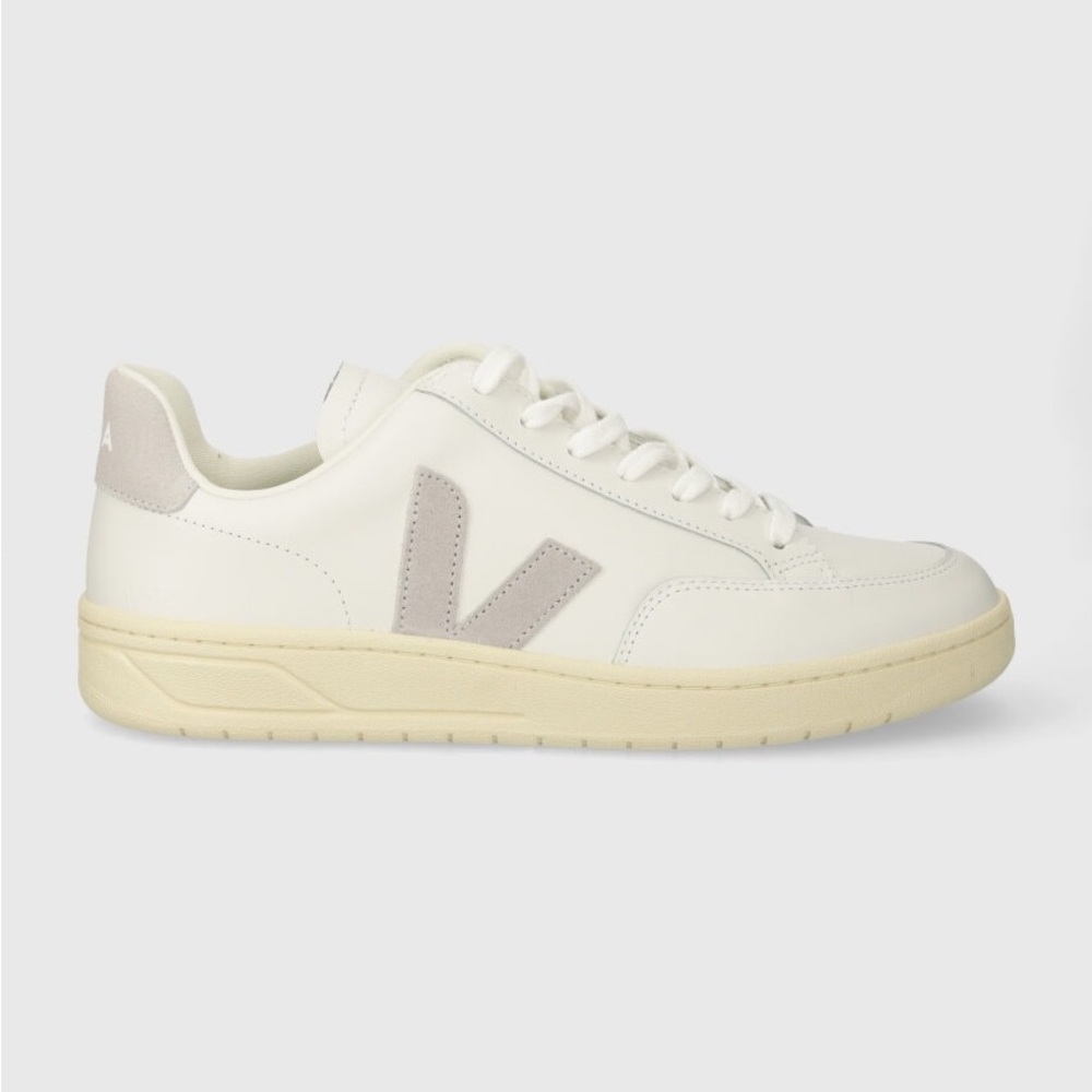 Veja Leather Men Sneakers V-12